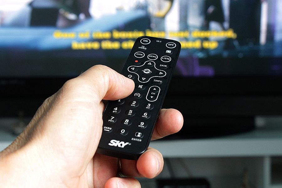 What The TV Lifestyle Shows Don’t Tell You About De-cluttering And Styling