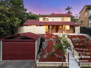 Elevated 2-Storey Family Home in 'Handy-to-Everything' Location!