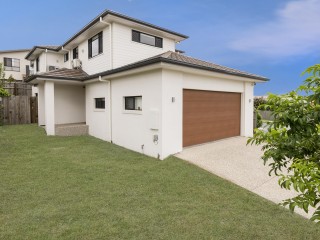 Spacious family home in a central yet peaceful location