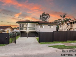 A SOLID STARTER / RELIABLE RENTAL IN HANDY LOCATION